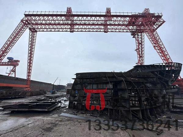 山東煙臺(tái)造船門(mén)式起重機(jī)廠家造船門(mén)式起重機(jī)誠(chéng)信為本、質(zhì)量為生